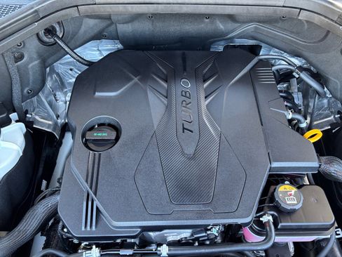 Used 2025 Genesis GV80 2.5T Advanced image 22