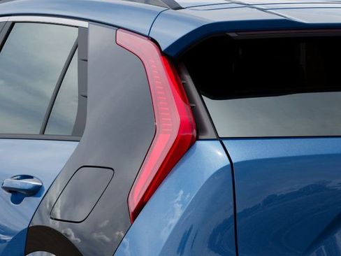 New 2026 Kia Niro SX Touring FWD image 11