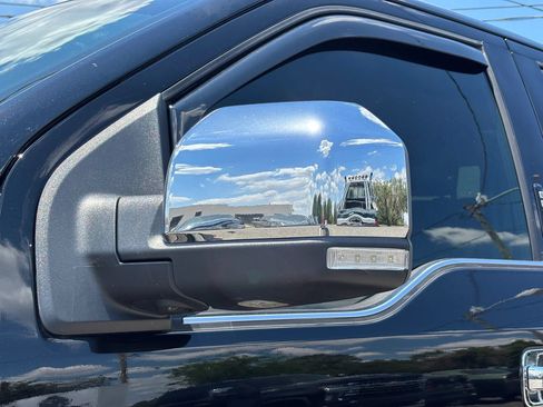 Used 2017 Ford F150 Platinum w/ Equipment Group 701A Luxury RWD image 13