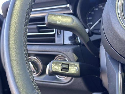 Used 2024 Porsche Macan image 11