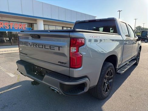 Used 2023 Chevrolet Silverado 1500 RST w/ Max Trailering Package AWD/4WD image 4