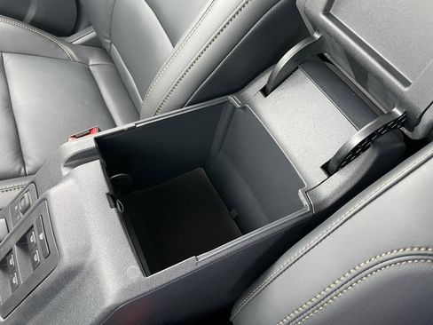 New 2025 Ford Bronco Badlands image 52