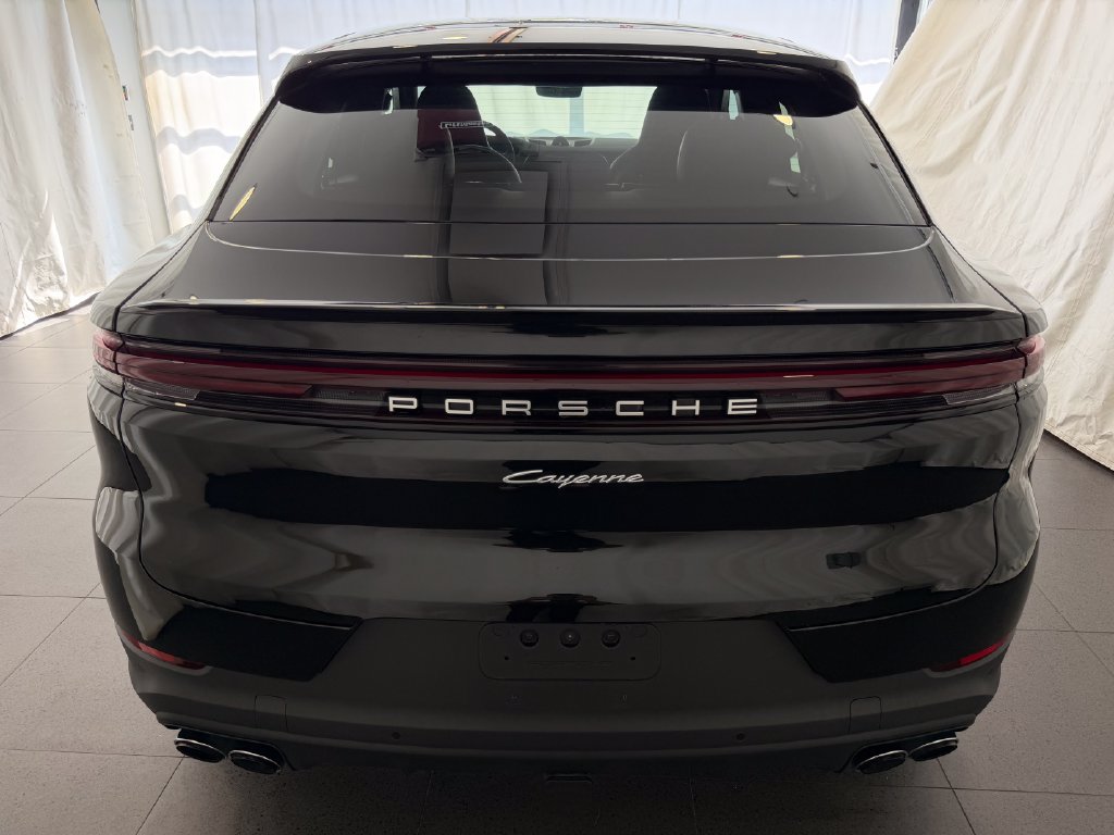 Certified 2026 Porsche Cayenne Coupe AWD/4WD image 8