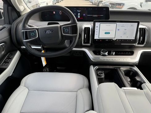 New 2026 Ford Expedition Platinum AWD/4WD image 12