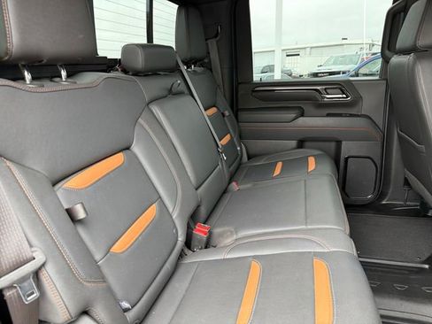 Used 2024 GMC Sierra 2500 AT4 w/ Technology Package AWD/4WD image 23