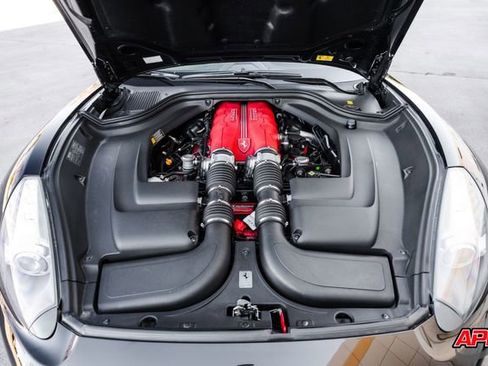 Used 2014 Ferrari California image 28