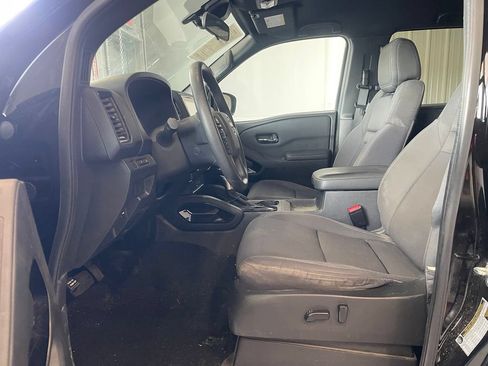 Certified 2023 Nissan Frontier SV w/ Midnight Edition Package AWD/4WD image 10
