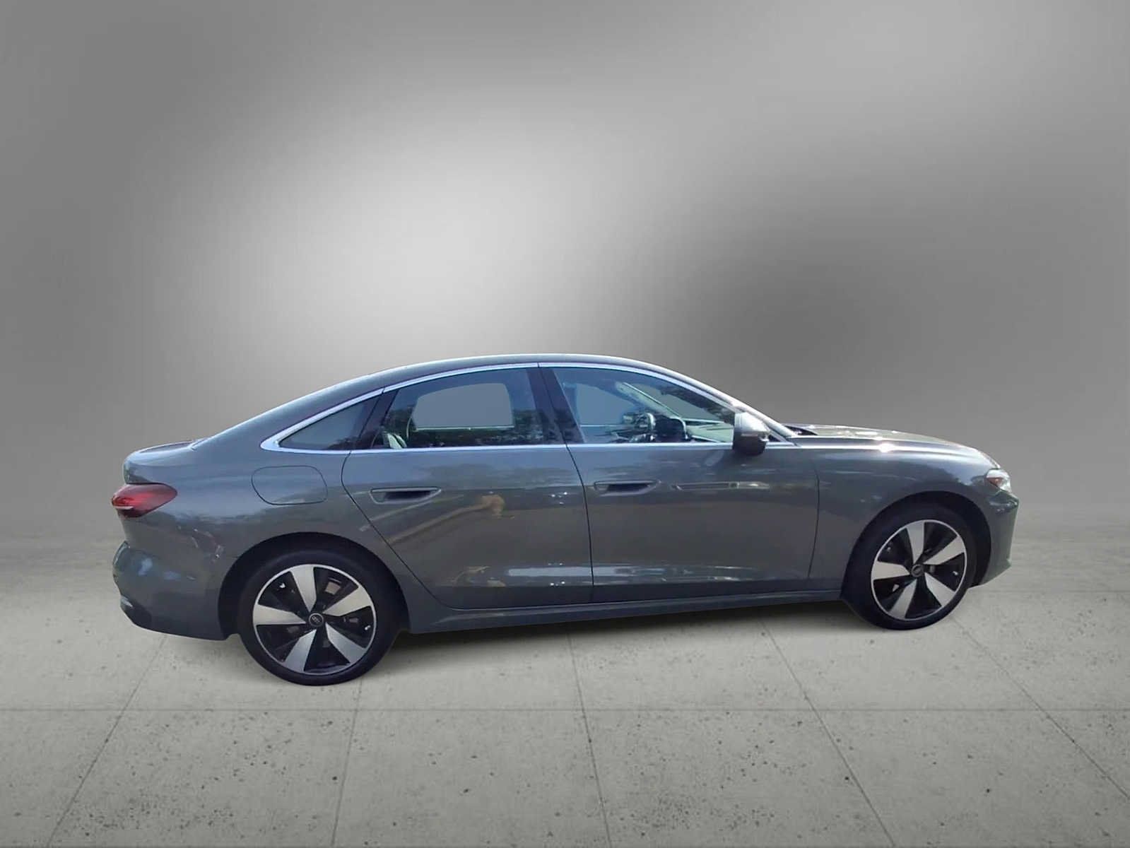 Used 2025 Audi A5 2.0T Premium Plus w/ Premium Plus AWD/4WD image 9