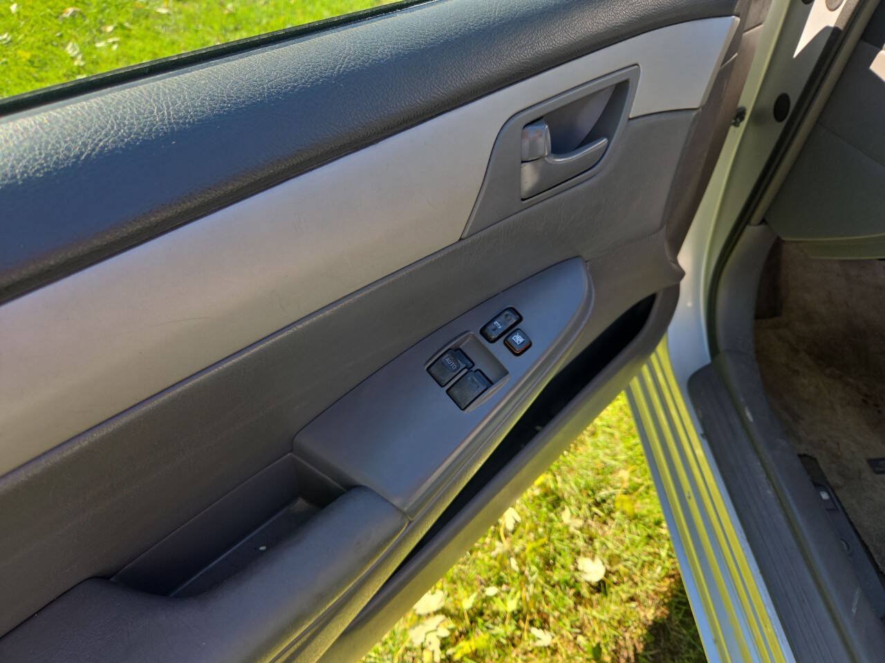 Used 2008 Toyota Solara SE FWD image 10