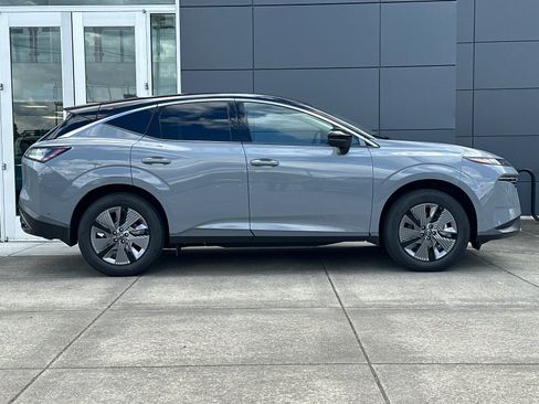 Used 2025 Nissan Murano SL AWD/4WD image 2