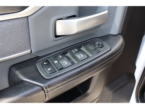 Used 2019 RAM 2500 Big Horn AWD/4WD image 39