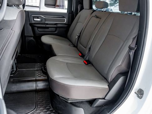 Used 2022 RAM 2500 Big Horn w/ Level 1 Equipment Group AWD/4WD image 39
