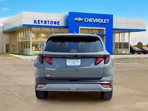 Used 2025 Hyundai Tucson SEL FWD image 6
