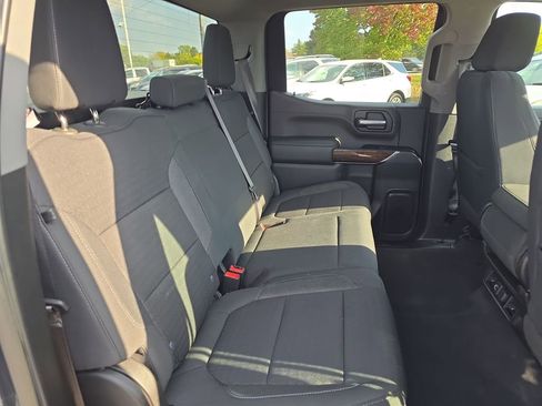 Used 2021 GMC Sierra 1500 SLE image 26