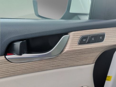Used 2021 Hyundai Palisade Limited FWD image 16