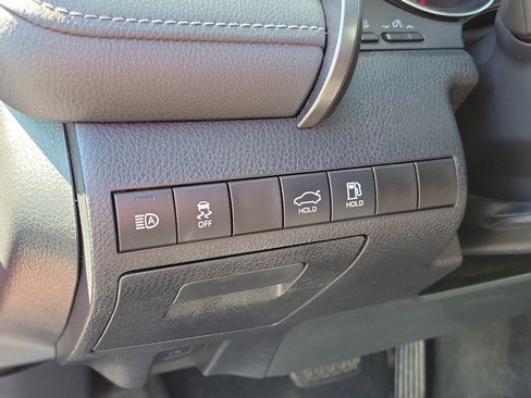 Certified 2020 Toyota Camry XSE FWD image 19