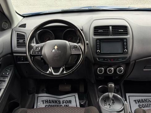 Used 2017 Mitsubishi Outlander Sport SE image 29