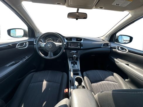 Used 2018 Nissan Sentra SV FWD image 12