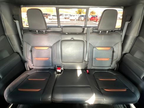 Used 2020 GMC Sierra 1500 AT4 w/ AT4 Premium Package image 25