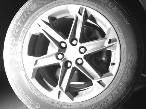 Used 2025 Chevrolet Blazer LT FWD image 13