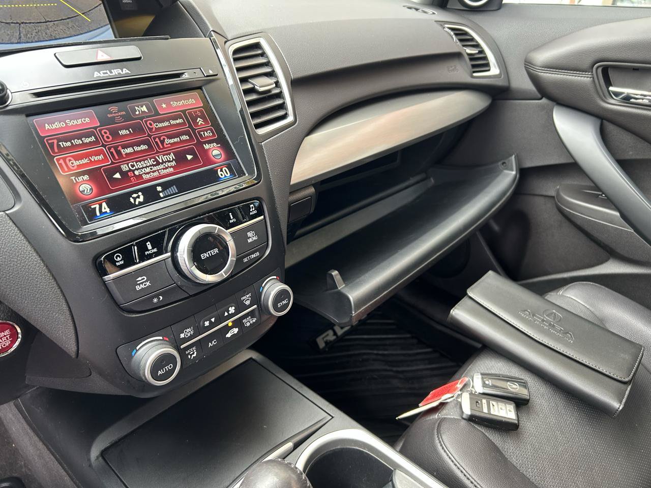Used 2017 Acura RDX w/ Technology Package AWD/4WD image 15