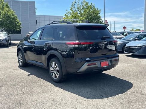 New 2026 Nissan Pathfinder SL AWD/4WD image 6