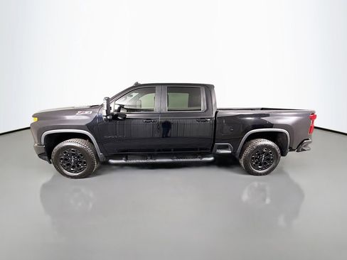 Used 2022 Chevrolet Silverado 2500 LTZ w/ LTZ Plus Package image 4