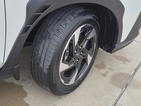 Used 2024 Subaru Crosstrek 2.5i Limited AWD/4WD image 6