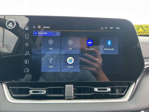 New 2026 Chevrolet Equinox LT w/ LPO, Floor Liner Package image 36