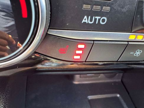 Used 2022 Ford Escape SEL FWD image 25
