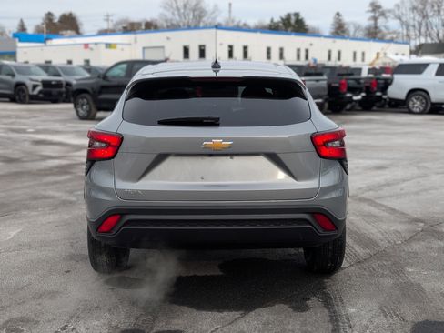 New 2026 Chevrolet Trax LS image 9