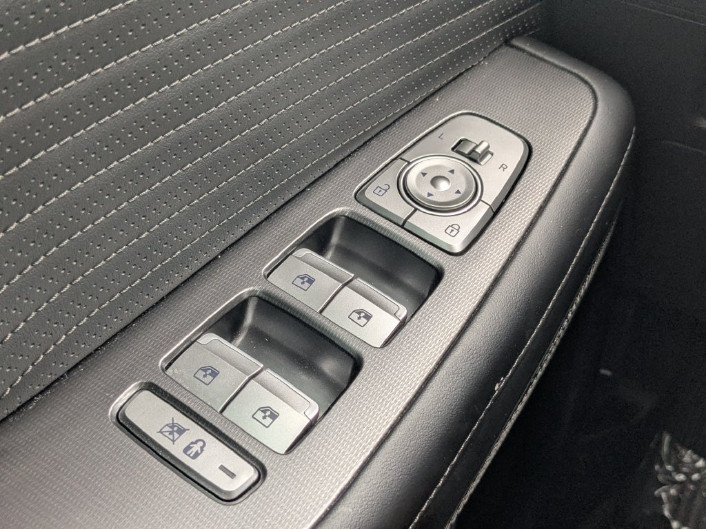 Used 2025 Hyundai Palisade Calligraphy AWD/4WD image 12