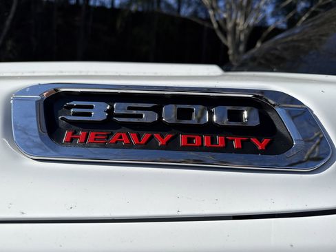 Used 2024 RAM 3500 Laramie w/ Towing Technology Group image 13