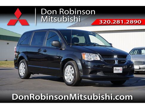 Used 2018 Dodge Grand Caravan SE w/ UConnect Hands-Free Group image 1