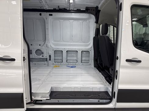 New 2026 Ford Transit 250 148 Medium Roof Extended AWD image 26