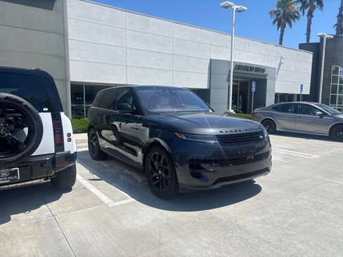 Used 2023 Land Rover Range Rover Sport SE AWD/4WD image 2