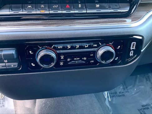 Used 2024 Chevrolet Silverado 1500 LT w/ Convenience Package II image 33