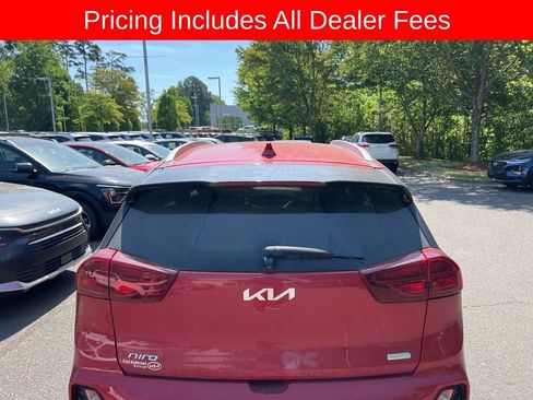 Used 2022 Kia Niro EX Premium FWD image 5