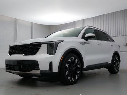 Used 2024 Kia Sorento EX w/ Panoramic Sunroof Package