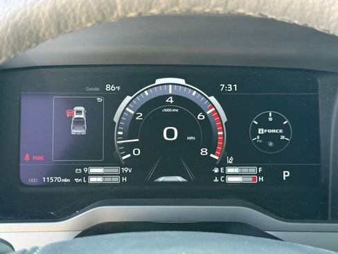 Used 2025 Toyota Tundra Limited image 18