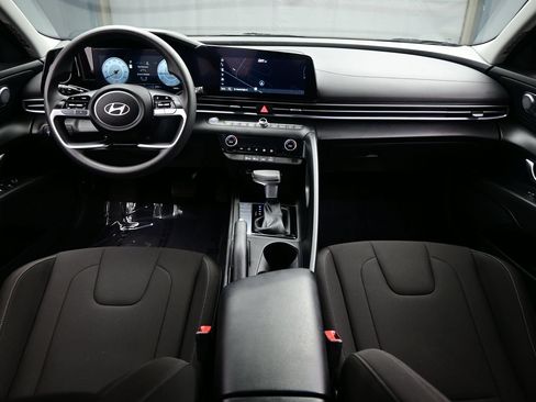 Certified 2024 Hyundai Elantra SEL FWD image 16