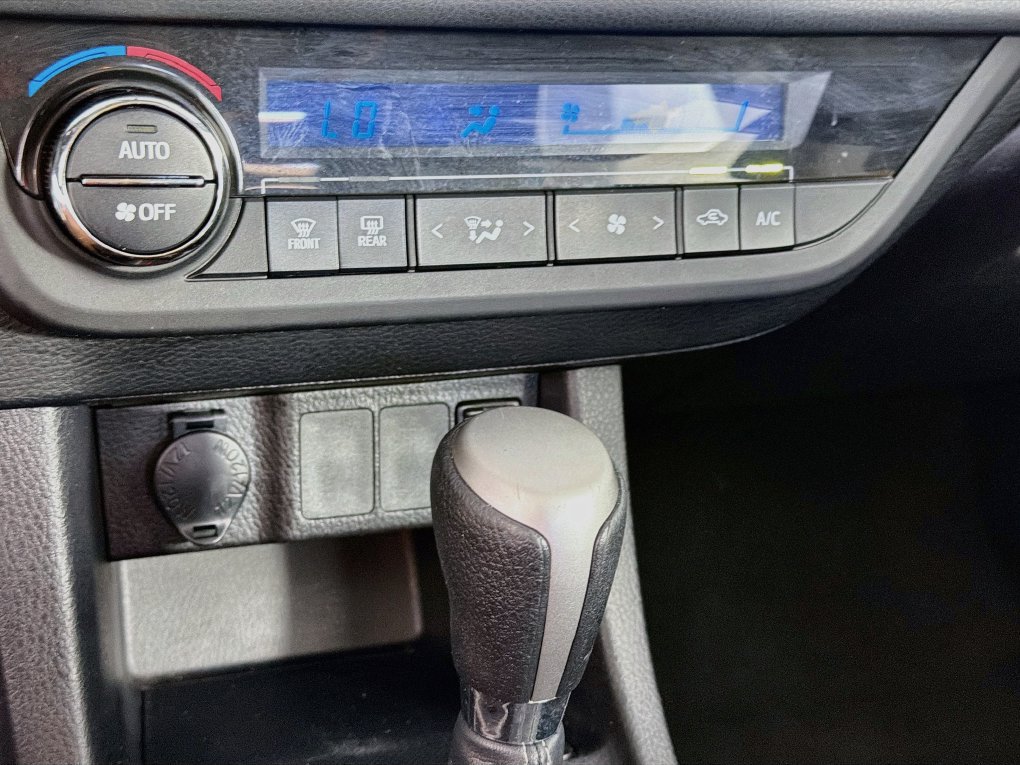 Used 2015 Toyota Corolla S FWD image 19