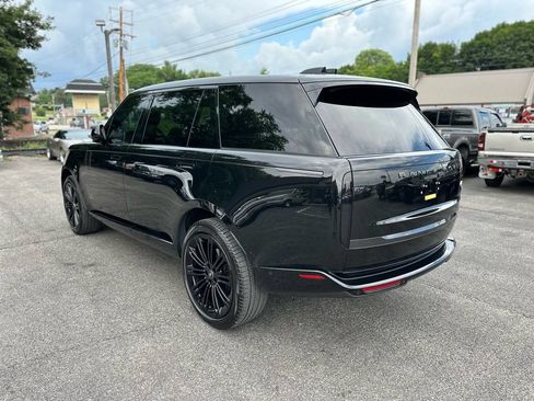 Used 2023 Land Rover Range Rover Long Wheelbase SE AWD/4WD image 3