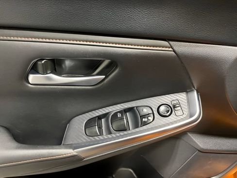 Certified 2023 Nissan Sentra SR FWD image 10