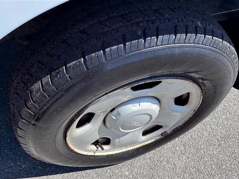 Used 2005 Ford F150 STX image 28