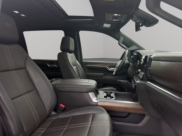 Used 2024 Chevrolet Silverado 2500 High Country w/ Technology Package AWD/4WD image 19