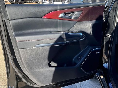 Used 2024 Chevrolet Traverse RS w/ LPO, Floor Liner Package image 22