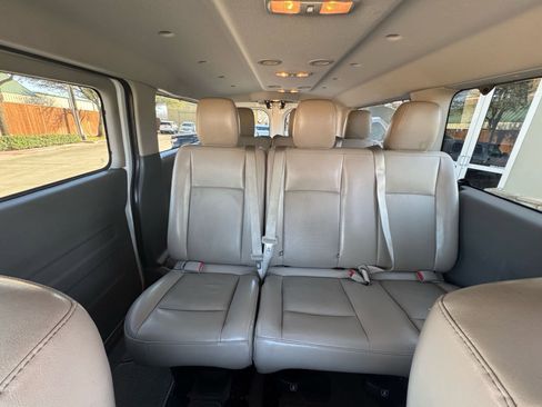 Used 2020 Nissan NV 3500 SL image 24