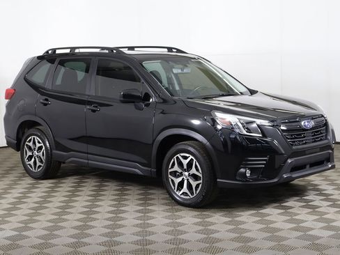 Used 2024 Subaru Forester Premium image 57