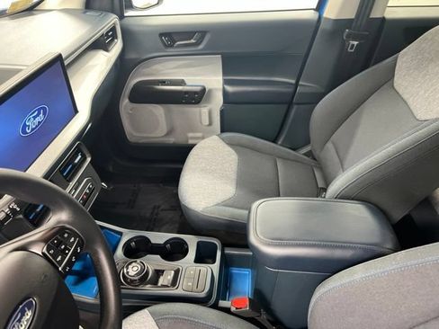 Used 2025 Ford Maverick XLT w/ Equipment Group 302A AWD/4WD image 16